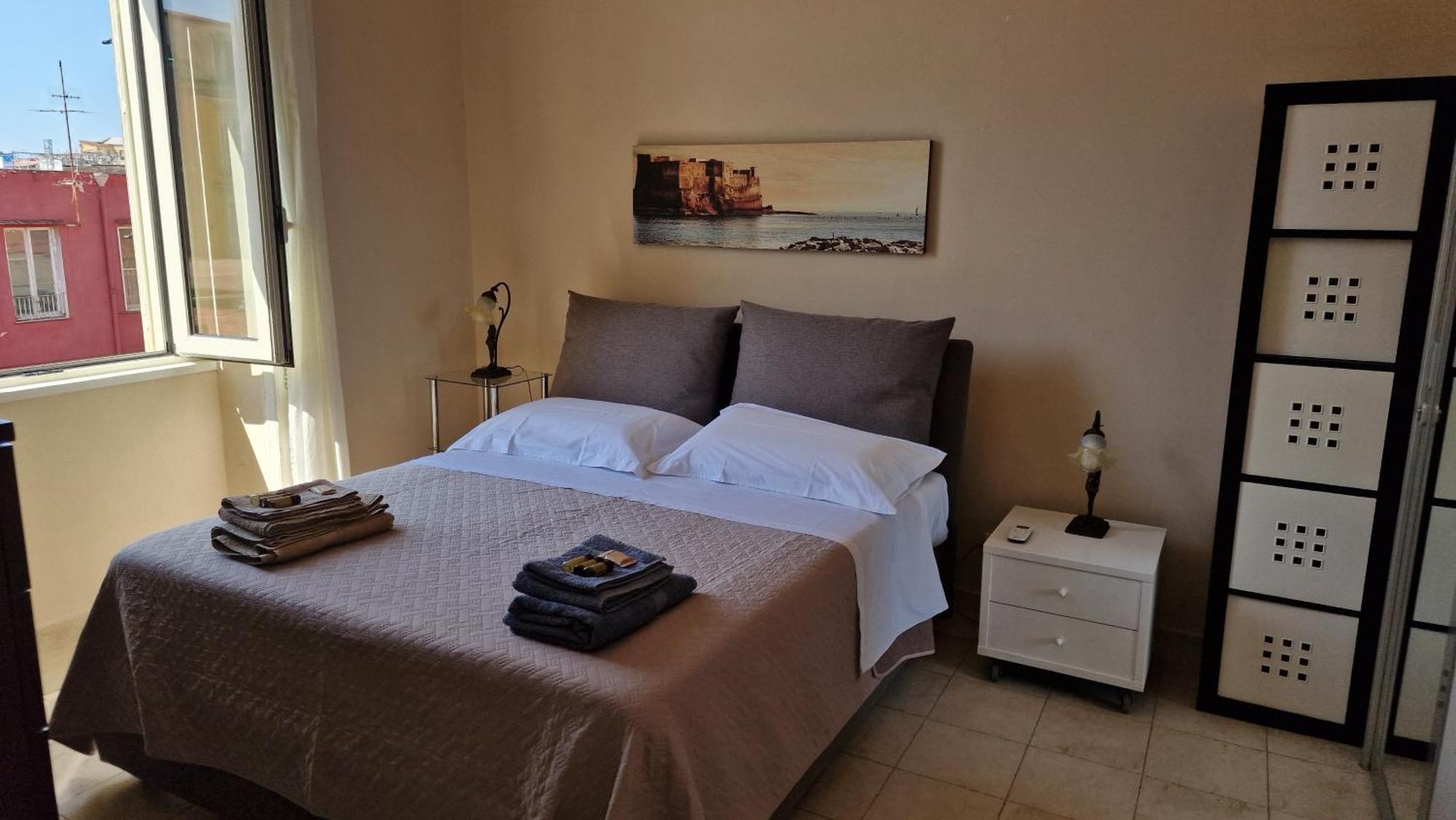 Residenza Storica Tarsia Apartment Naples Luaran gambar