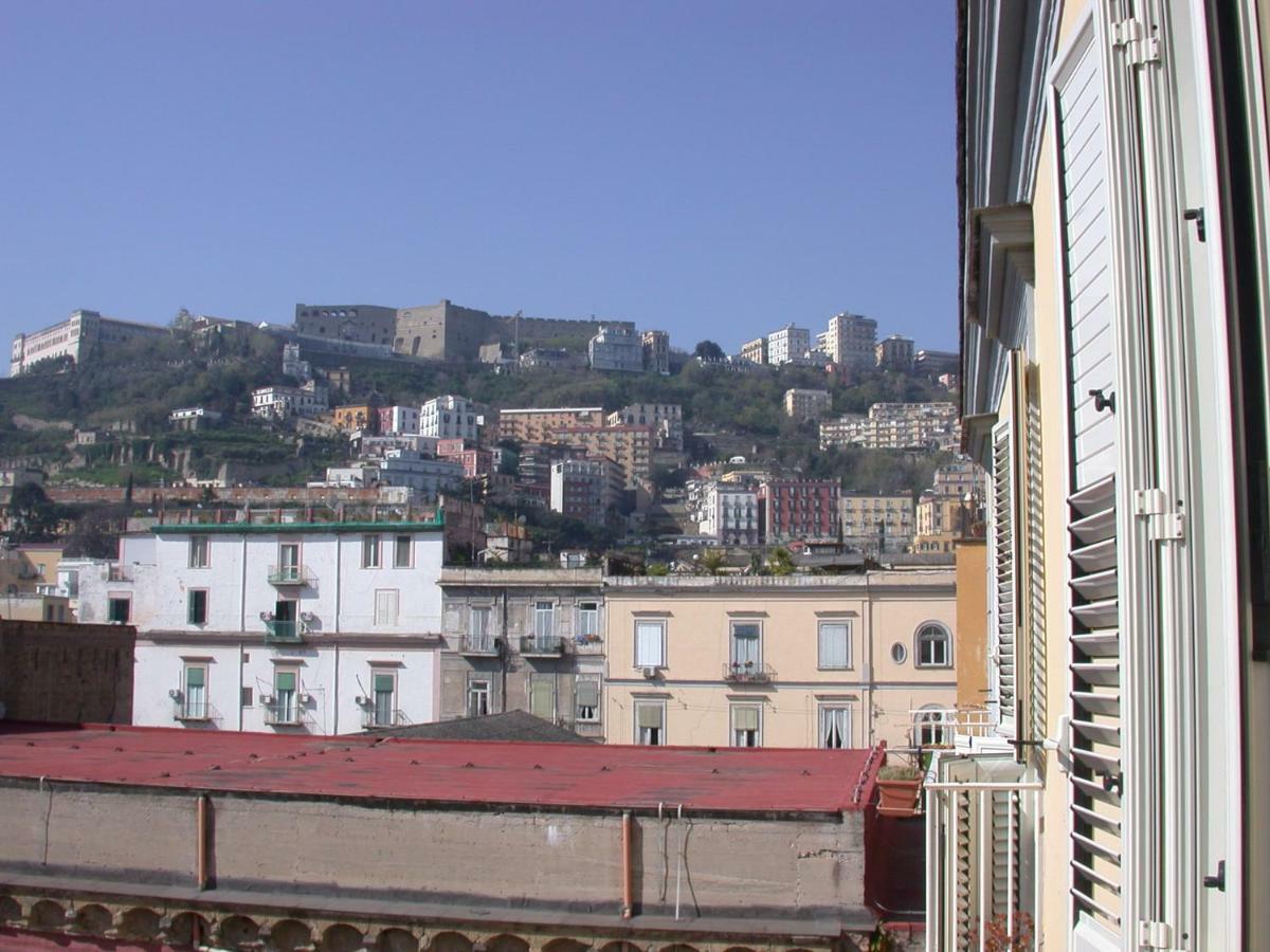 Residenza Storica Tarsia Apartment Naples Luaran gambar